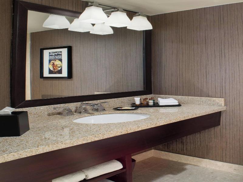 Sheraton Houston North image