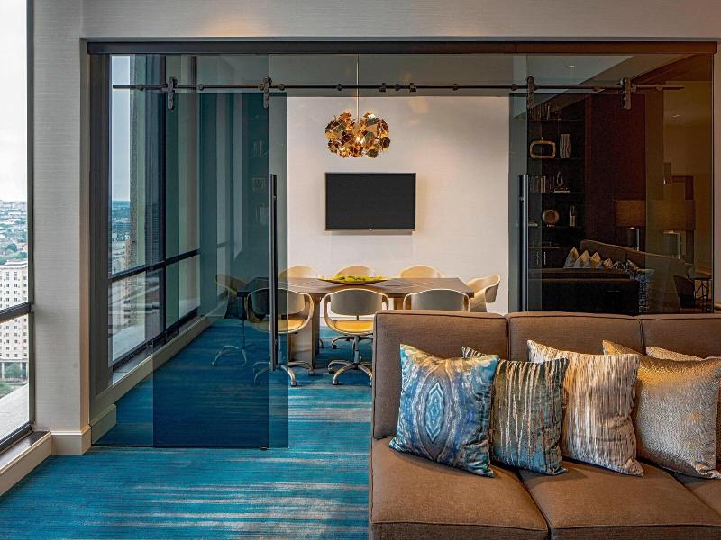 Westin Galleria Houston image