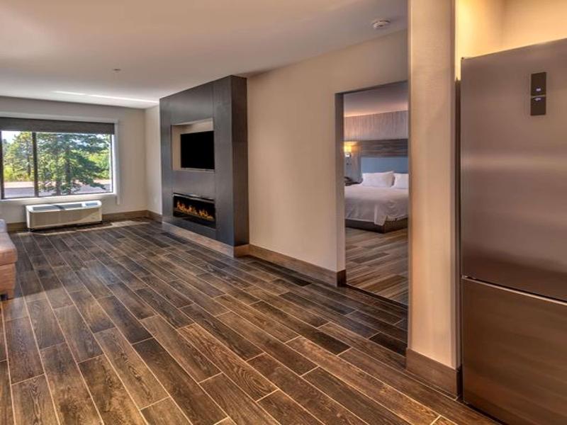 Hampton Inn & Suites South Lake Tahoe image
