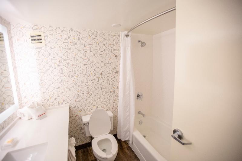 Holiday Inn Orlando Airport,an IHG hotel image