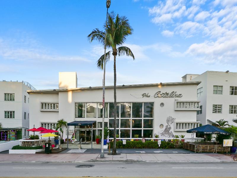 Catalina Hotel & Beach club image