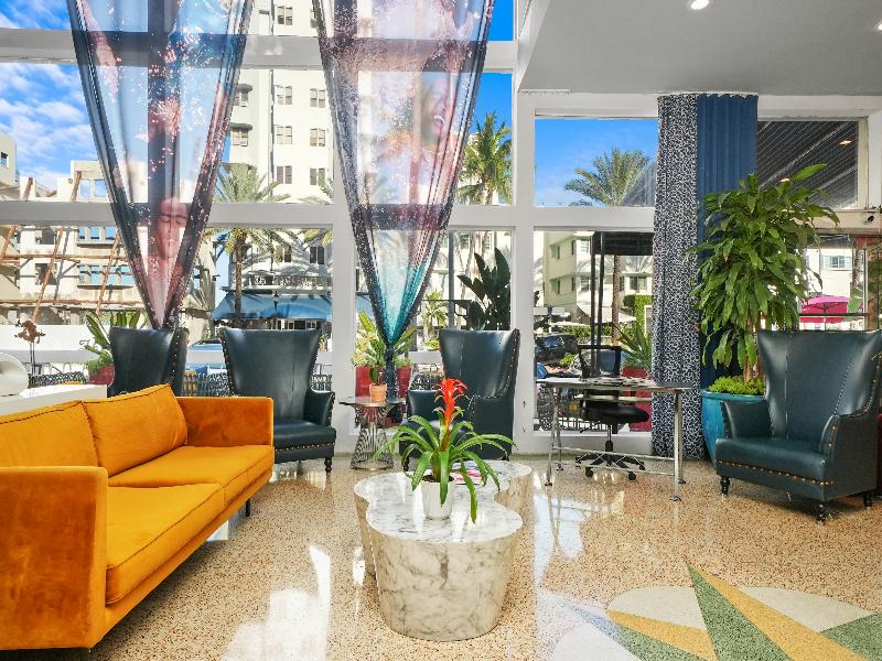 Catalina Hotel & Beach club image