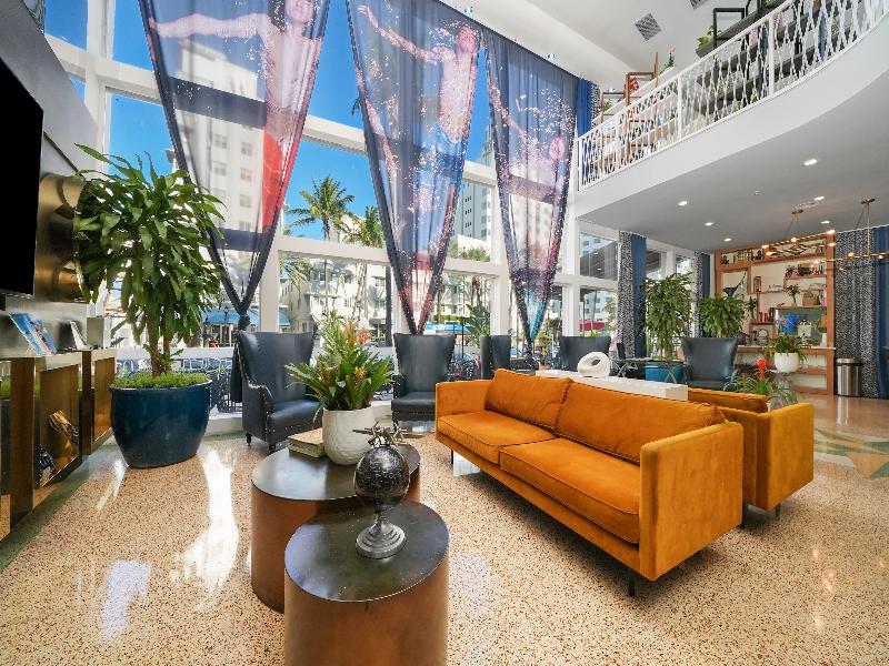 Catalina Hotel & Beach club image