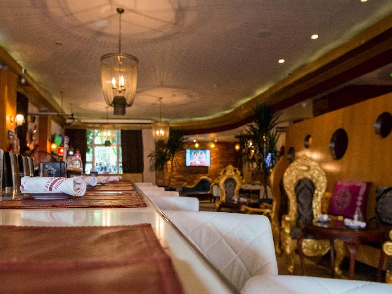Catalina Hotel & Beach club image