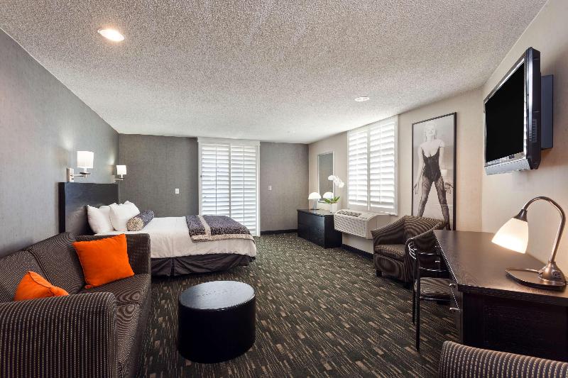 Bed room