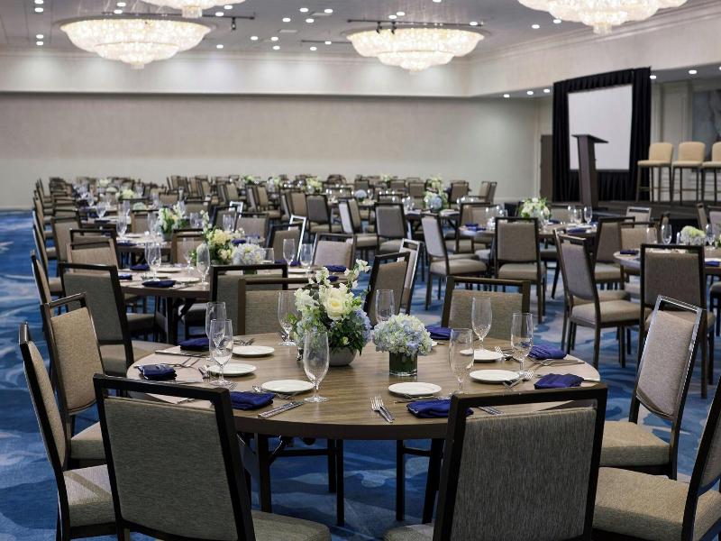 The Westin Oaks Houston at the Galleria image