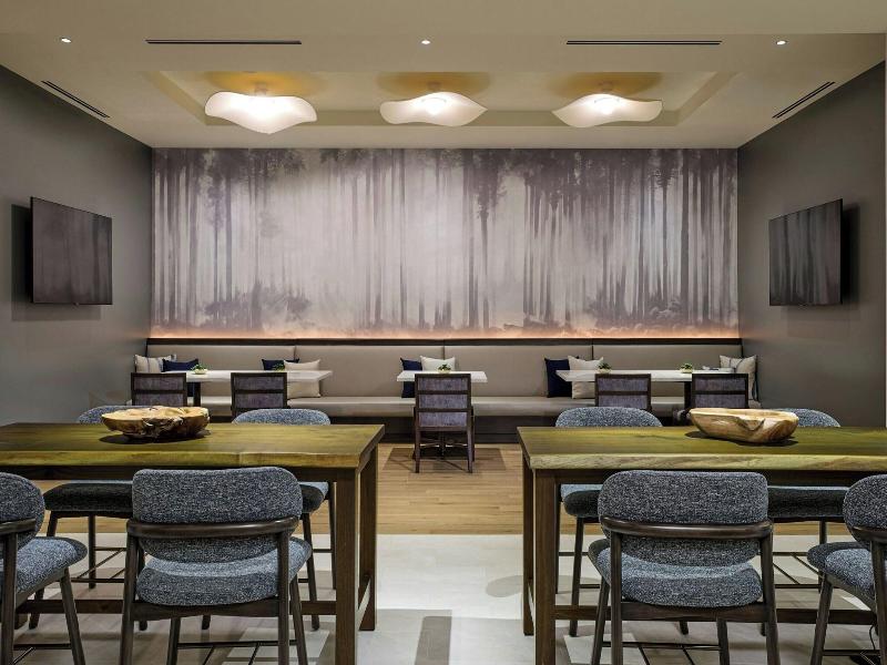 The Westin Oaks Houston at the Galleria image