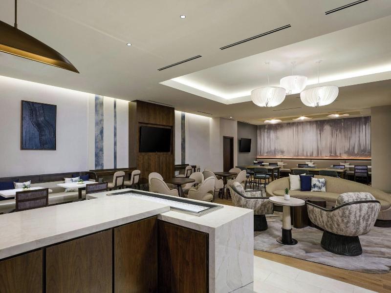 The Westin Oaks Houston at the Galleria image