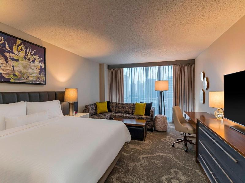 The Westin Oaks Houston at the Galleria image