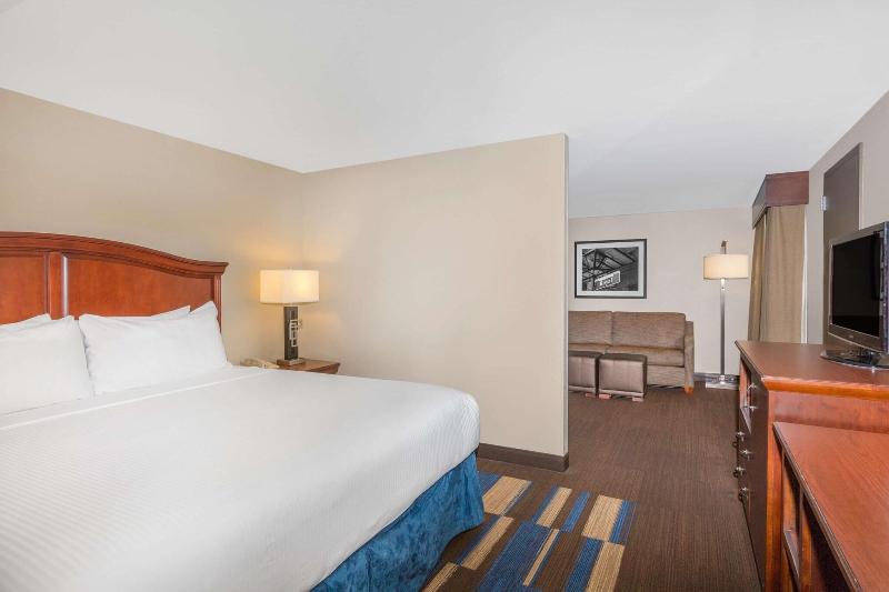 Wyndham New Orleans - French Quarter image