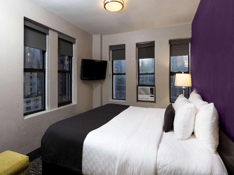 La Quinta Inn & Suites New York City Central Park image