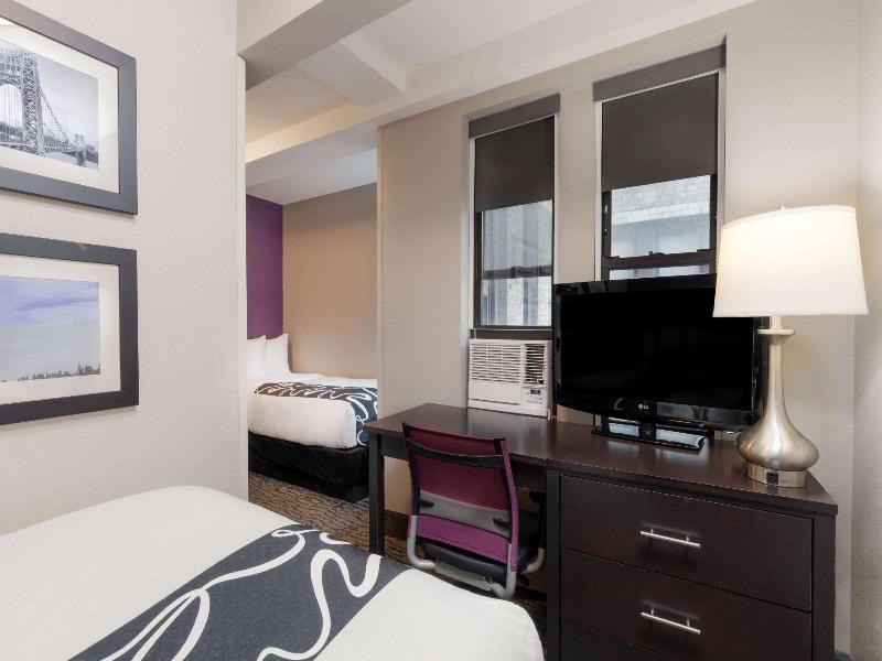 La Quinta Inn & Suites New York City Central Park image