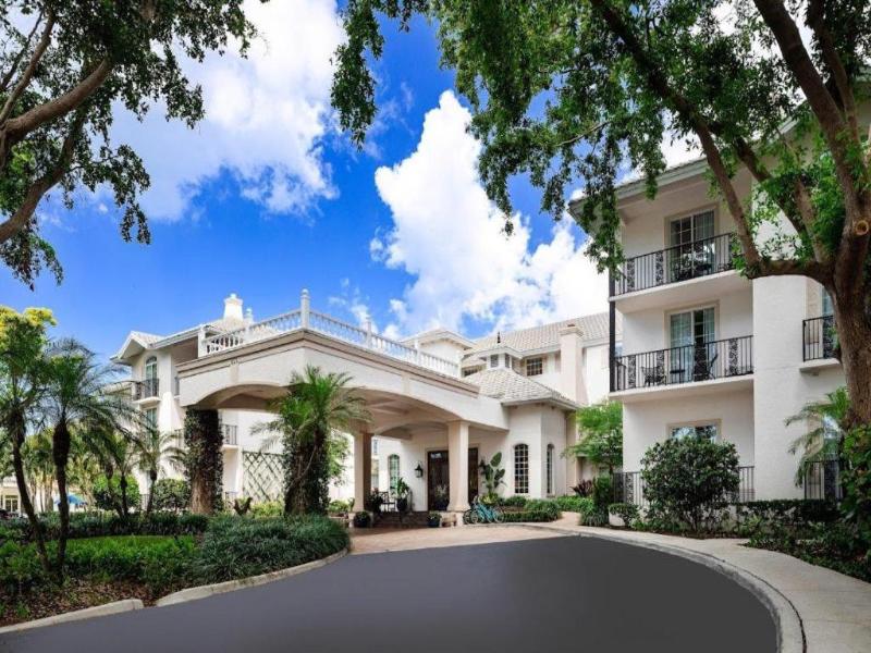 The Capri Inn 2
