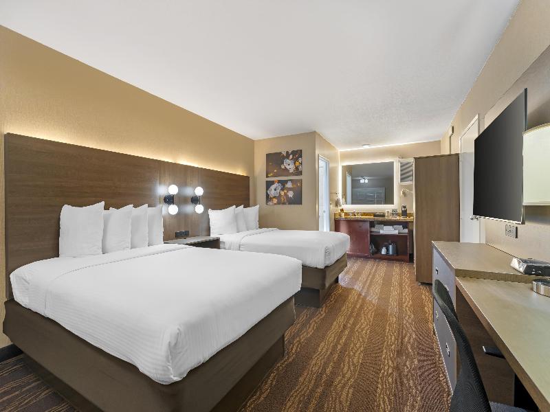 Best Western Plus Stovall'S Inn image
