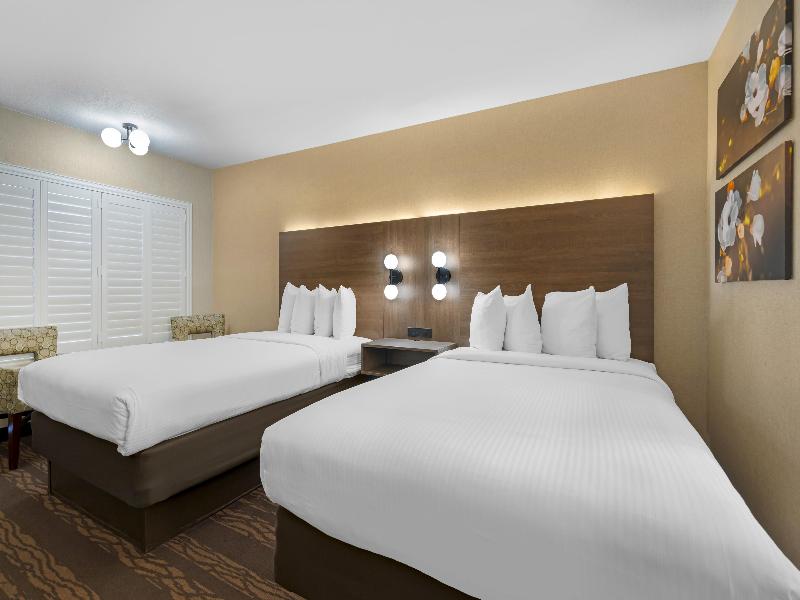 Best Western Plus Stovall'S Inn image