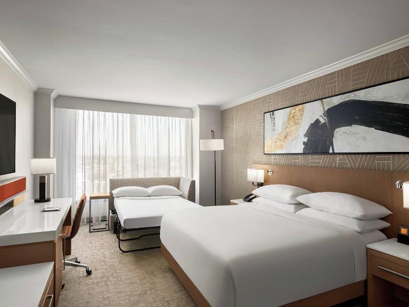 Delta Hotels by Marriott Anaheim Garden Grove image