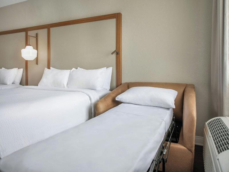 Fairfield Inn Anaheim Resort image