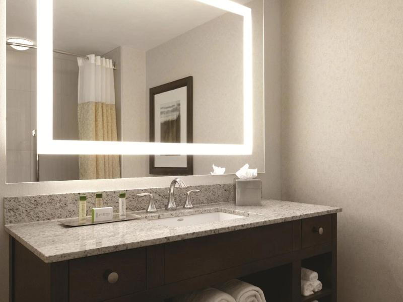 DoubleTree by Hilton Hotel Boston Bayside image