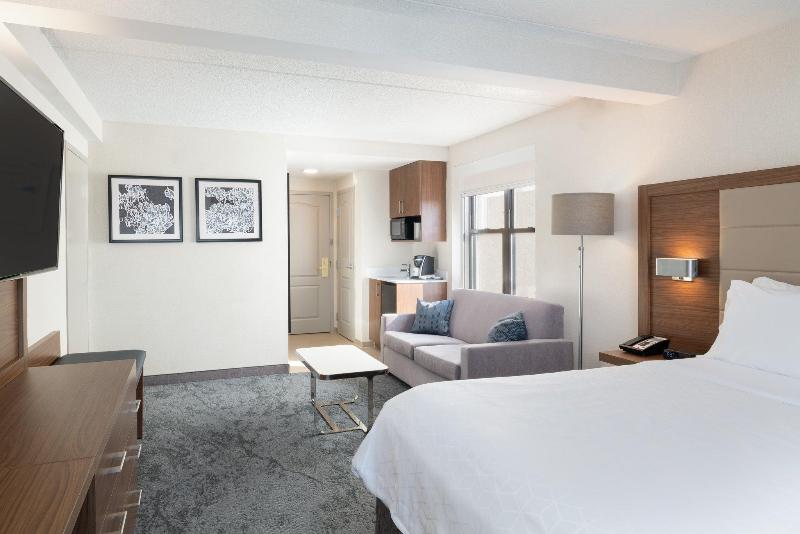 Holiday Inn Express & Suites Boston - Cambridge photo 19