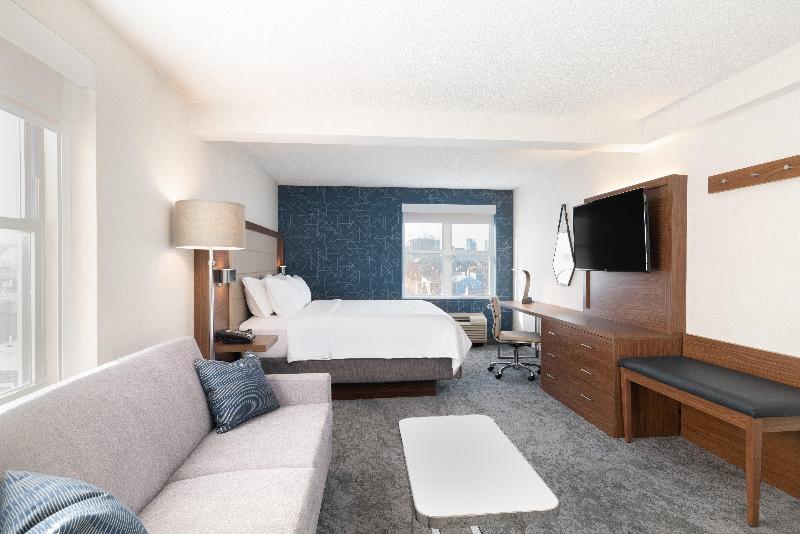 Holiday Inn Express & Suites Boston - Cambridge photo 16