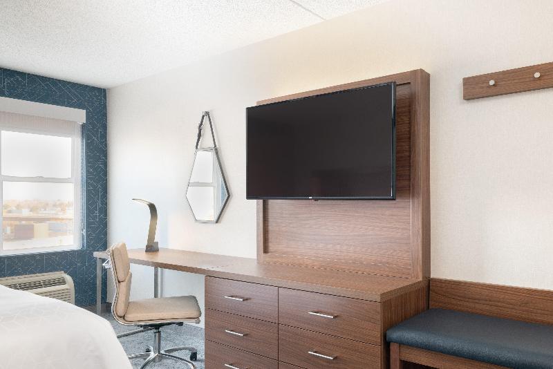 Holiday Inn Express & Suites Boston - Cambridge photo 21