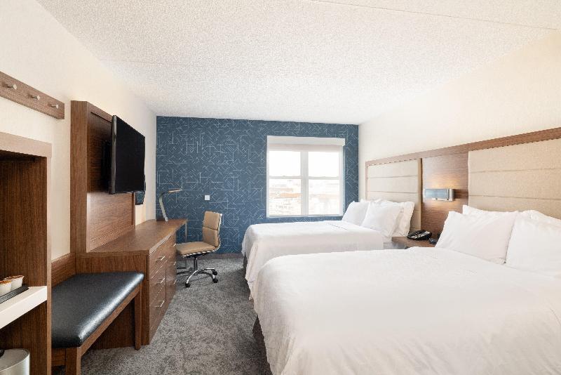 Holiday Inn Express & Suites Boston - Cambridge image