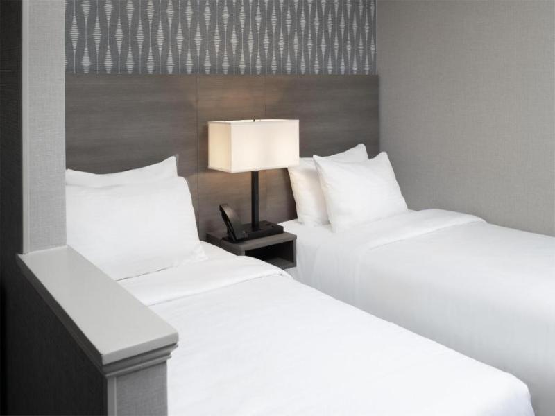 The Midtown Hotel MOD Collection by Sonesta image