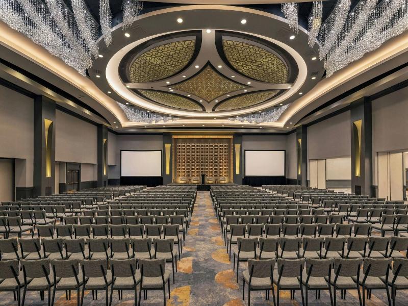 Sheraton Boston image