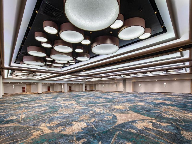 New York Marriott Marquis image