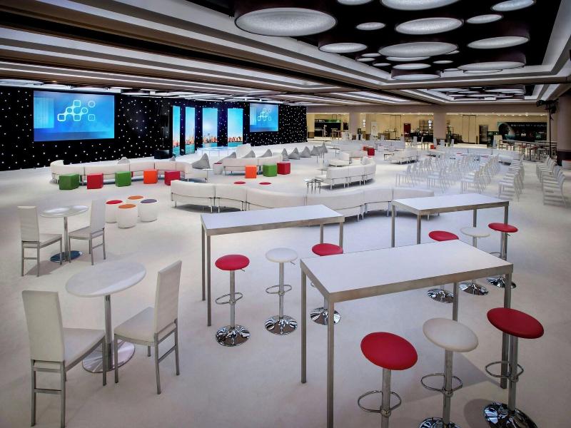 New York Marriott Marquis image