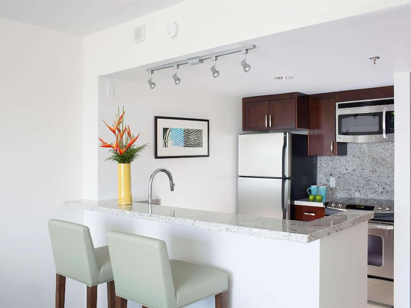 Ilikai Hotel & Luxury Suites image
