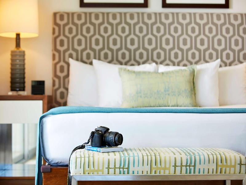 Ilikai Hotel & Luxury Suites image