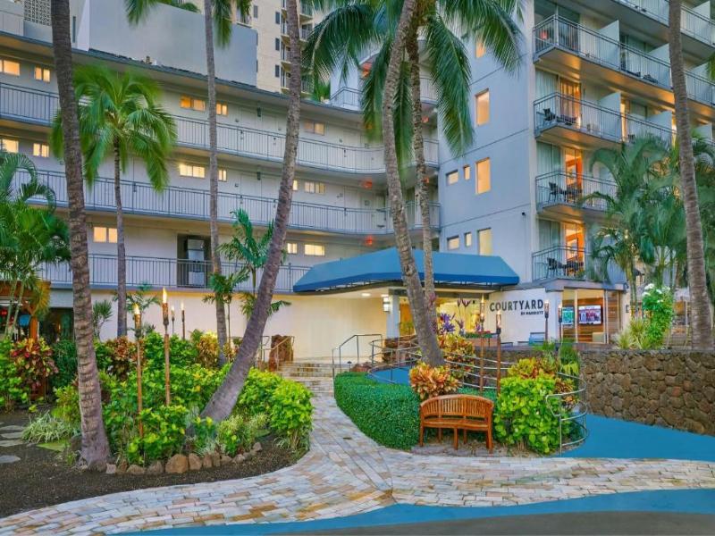 Courtyard by Marriott Waikiki Beach — general view