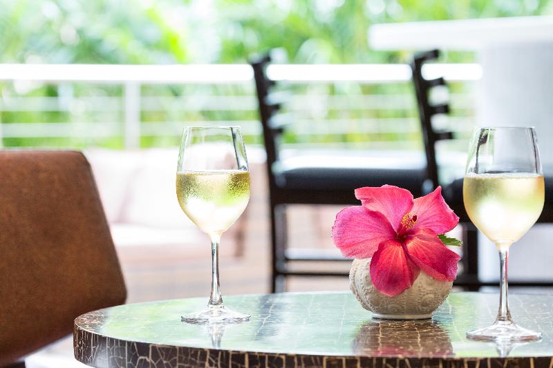Courtyard by Marriott Waikiki Beach