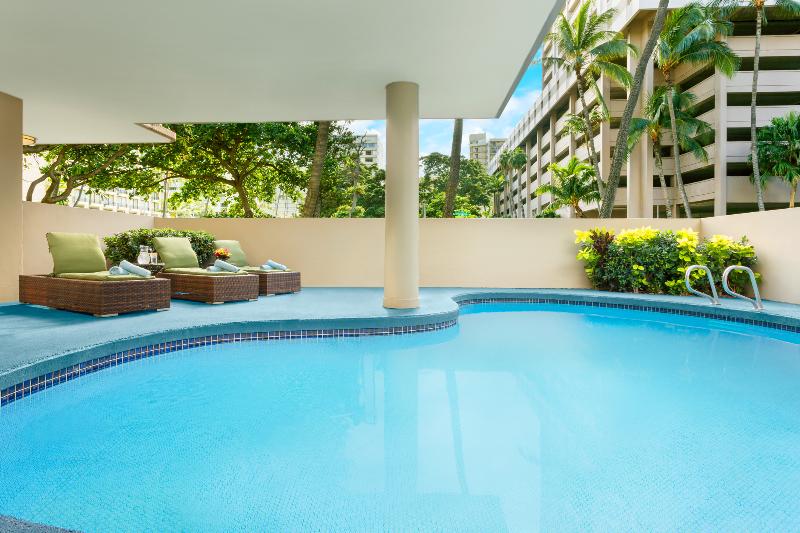 Courtyard by Marriott Waikiki Beach