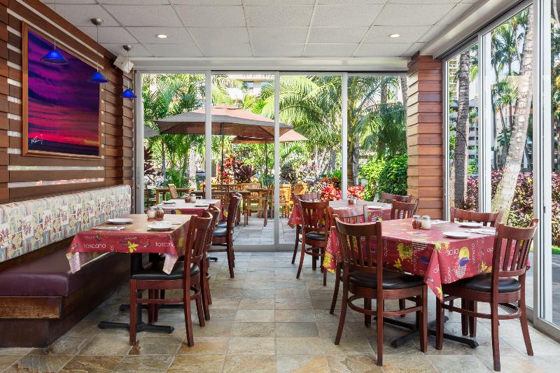 Courtyard by Marriott Waikiki Beach