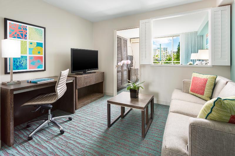 Courtyard by Marriott Waikiki Beach