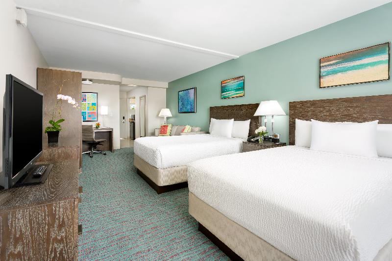Courtyard by Marriott Waikiki Beach