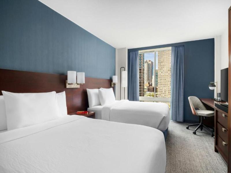 Courtyard by Marriott Waikiki Beach image