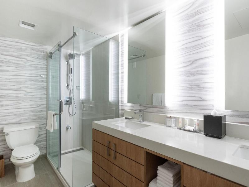 Waikiki Beach Marriott Resort & Spa image