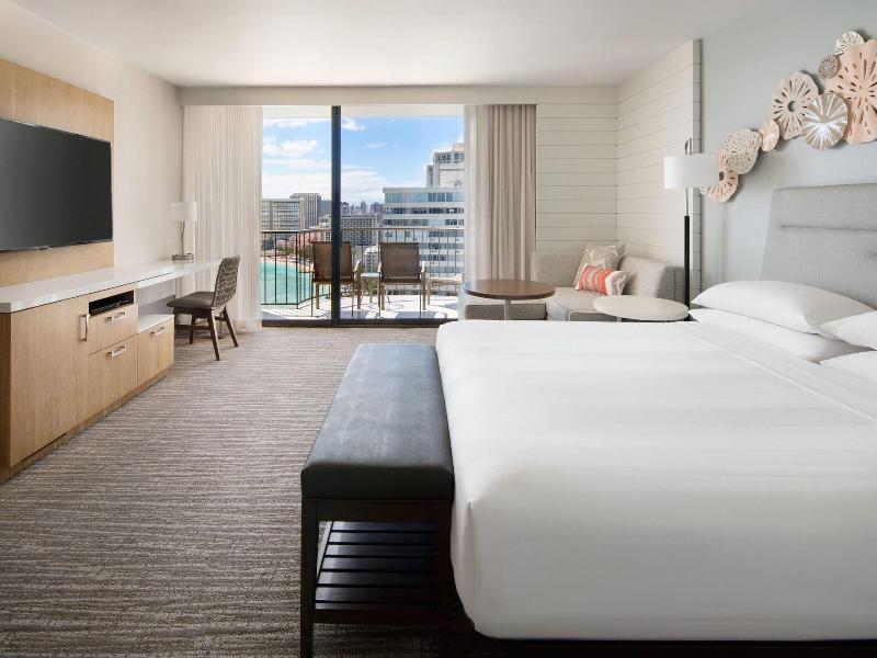Waikiki Beach Marriott Resort & Spa image