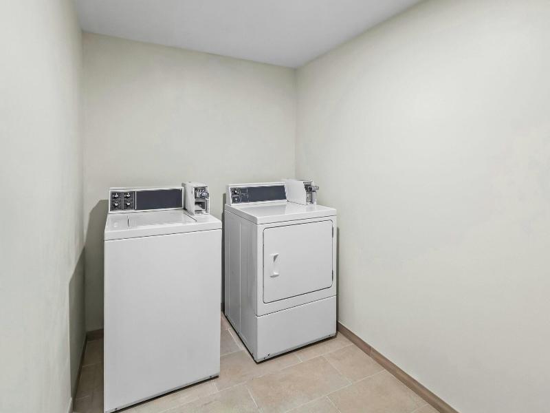 Springhill Suites Pittsburgh Airport image