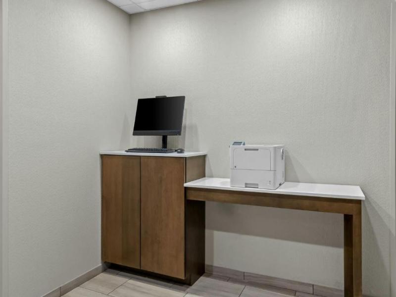 Springhill Suites Pittsburgh Airport image