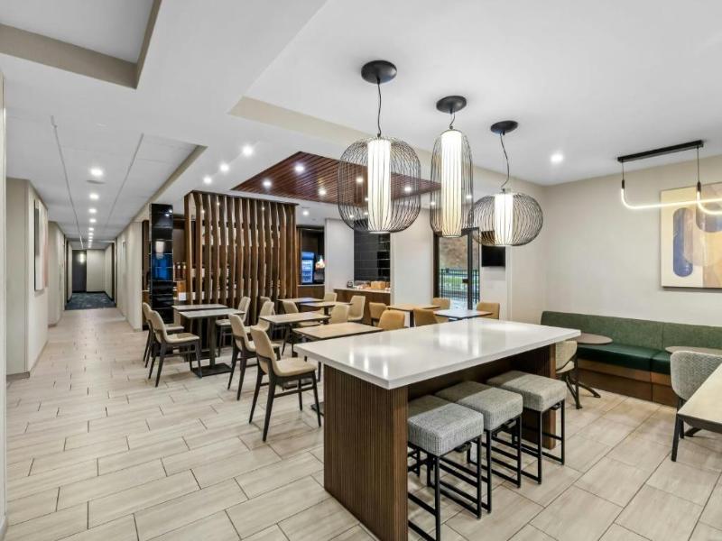 Springhill Suites Pittsburgh Airport image