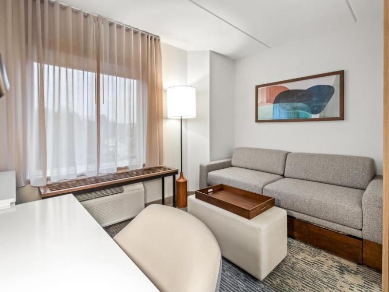 Springhill Suites Pittsburgh Airport image