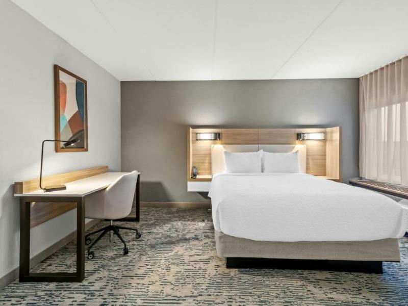 Springhill Suites Pittsburgh Airport image