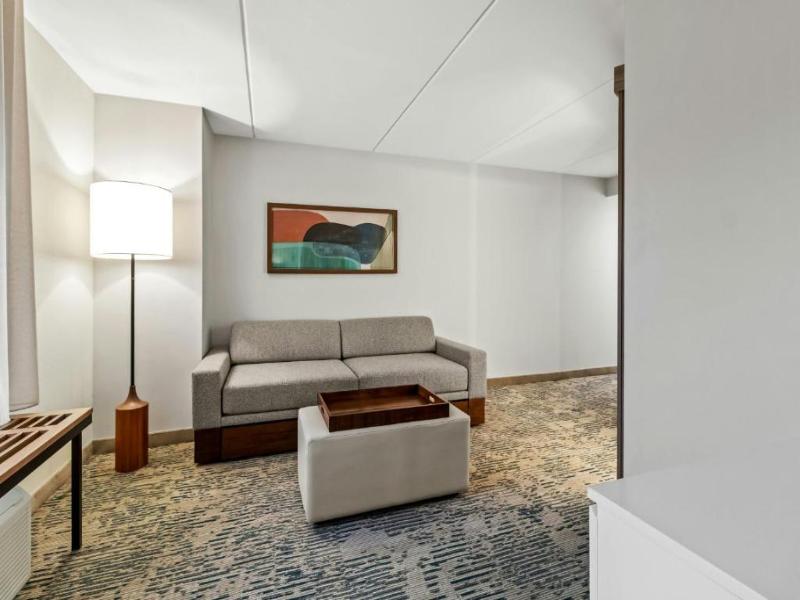 Springhill Suites Pittsburgh Airport image