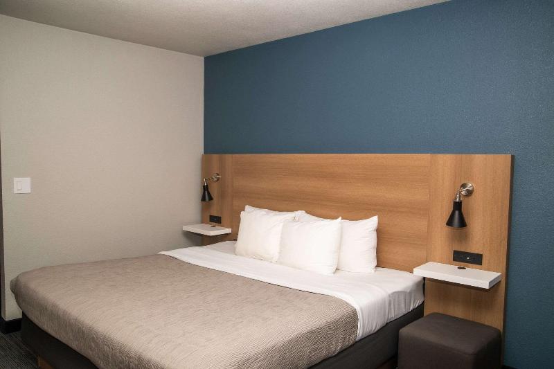 Quality Inn Portland Airport PDX image