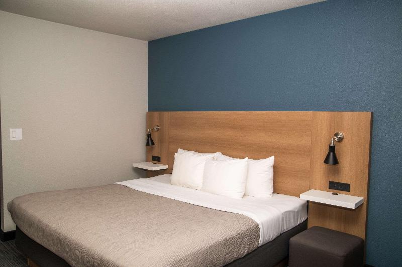 Quality Inn Portland Airport PDX image