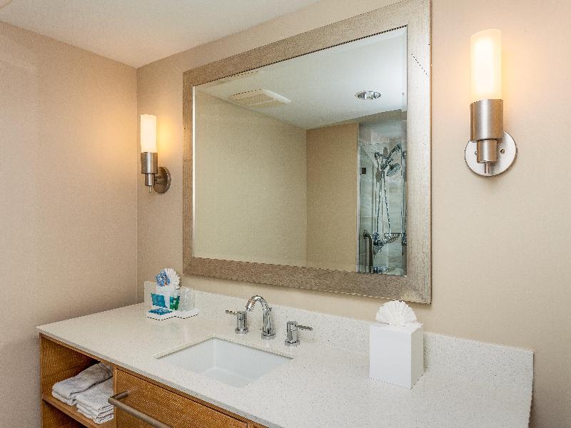 Holiday Inn Express & Suites La Jolla  image